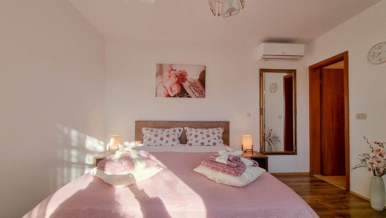 Santo Διαμέρισμα Novigrad Istria Εξωτερικό φωτογραφία