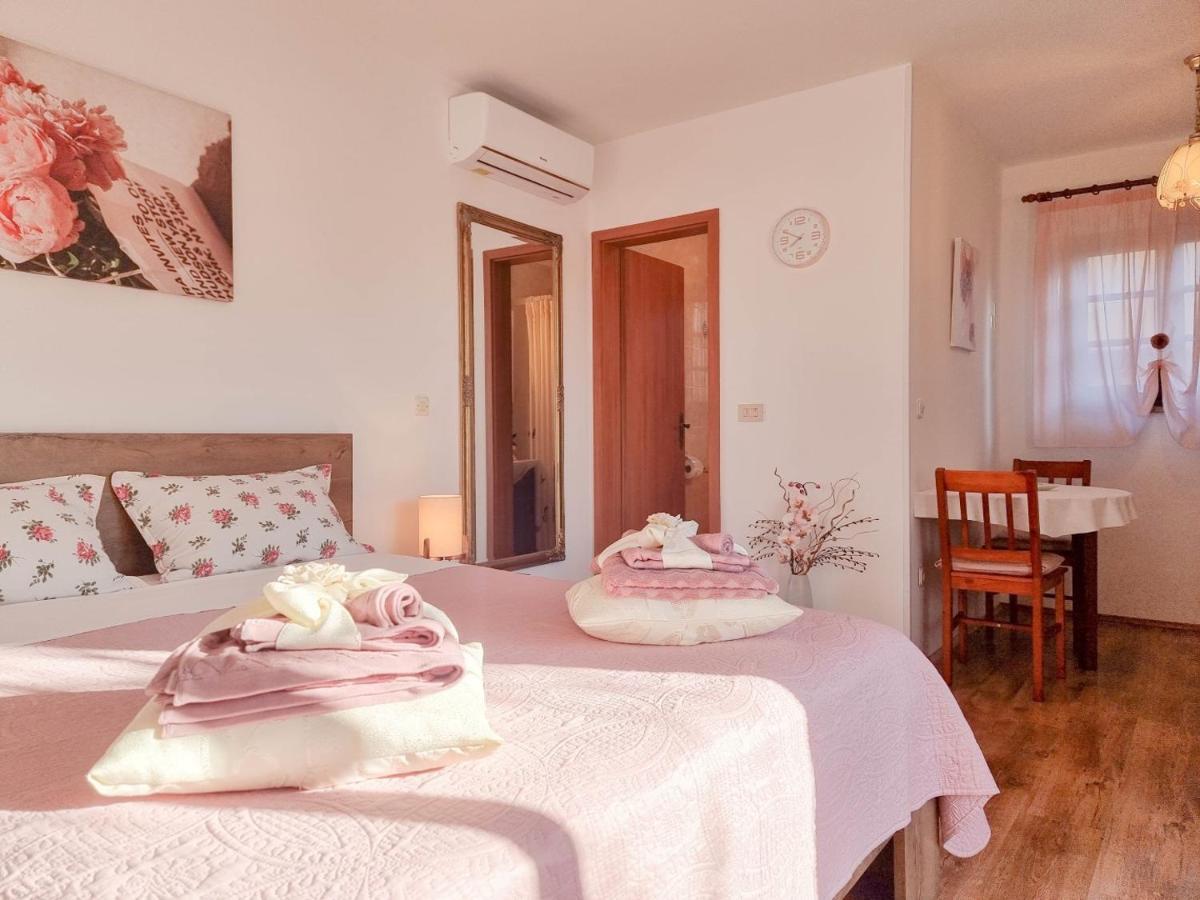 Santo Διαμέρισμα Novigrad Istria Εξωτερικό φωτογραφία