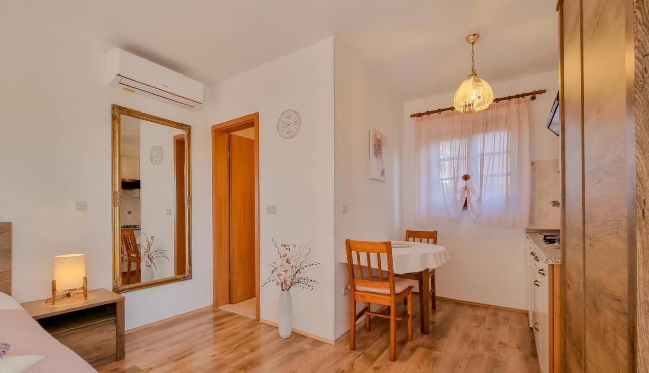 Santo Διαμέρισμα Novigrad Istria Εξωτερικό φωτογραφία